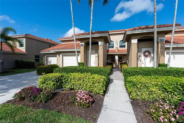 $418,000 | 6765 Huntington Lakes Circle, Unit 201, Naples, FL 34119