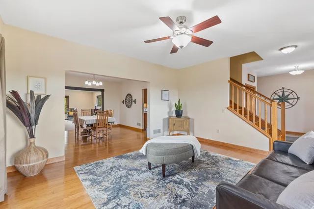 $999,995 | 12470 West 270th Street, Belle Plaine, MN 56011