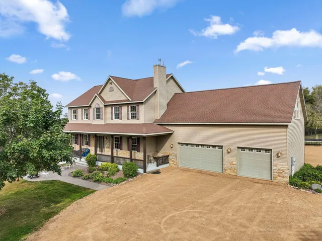 $999,995 | 12470 West 270th Street, Belle Plaine, MN 56011