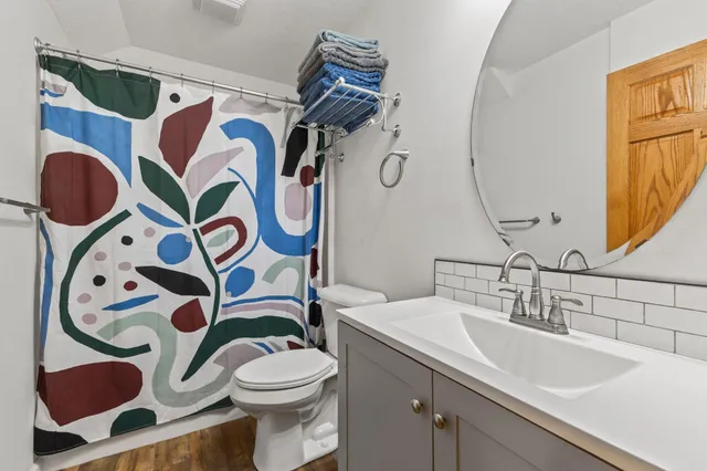 $999,995 | 12470 West 270th Street, Belle Plaine, MN 56011