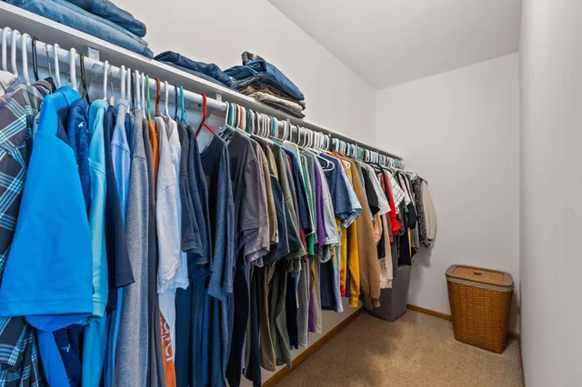 $999,995 | 12470 West 270th Street, Belle Plaine, MN 56011