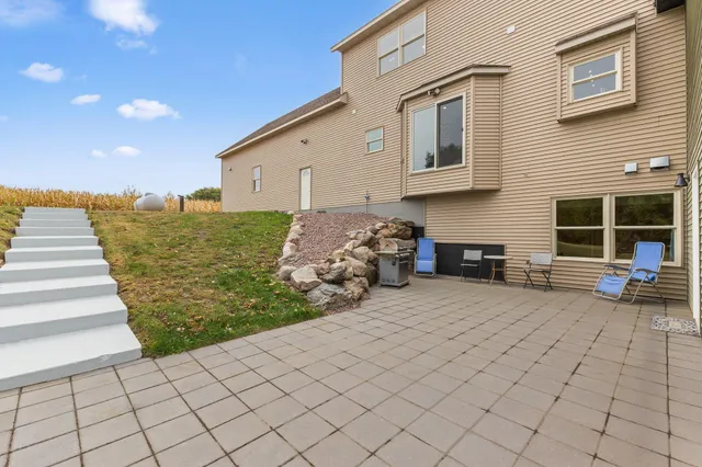 $999,995 | 12470 West 270th Street, Belle Plaine, MN 56011