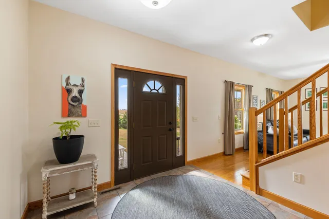 $999,995 | 12470 West 270th Street, Belle Plaine, MN 56011