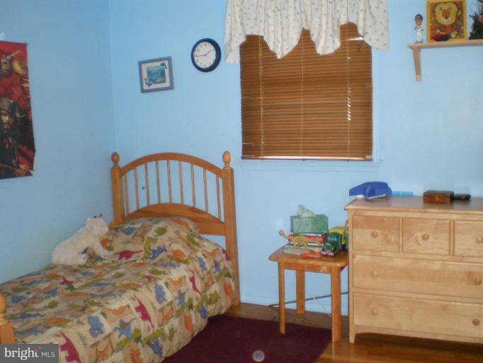 8600 Snowden Loop Laurel, MD 20708 - Photo 5 of 14 Another view of Spacious Bedroom #3