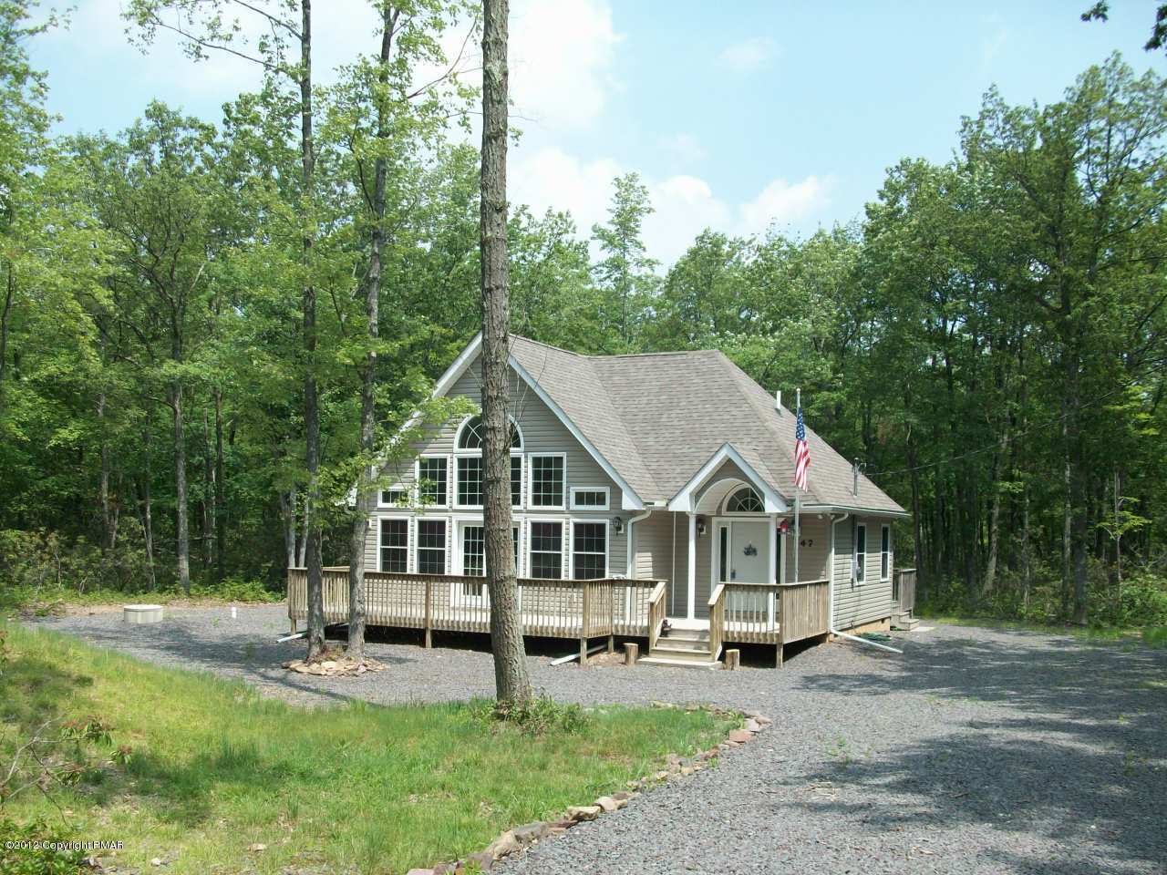47 Algonquin Road Jim Thorpe, PA 18229 - Photo 1 of 12 main