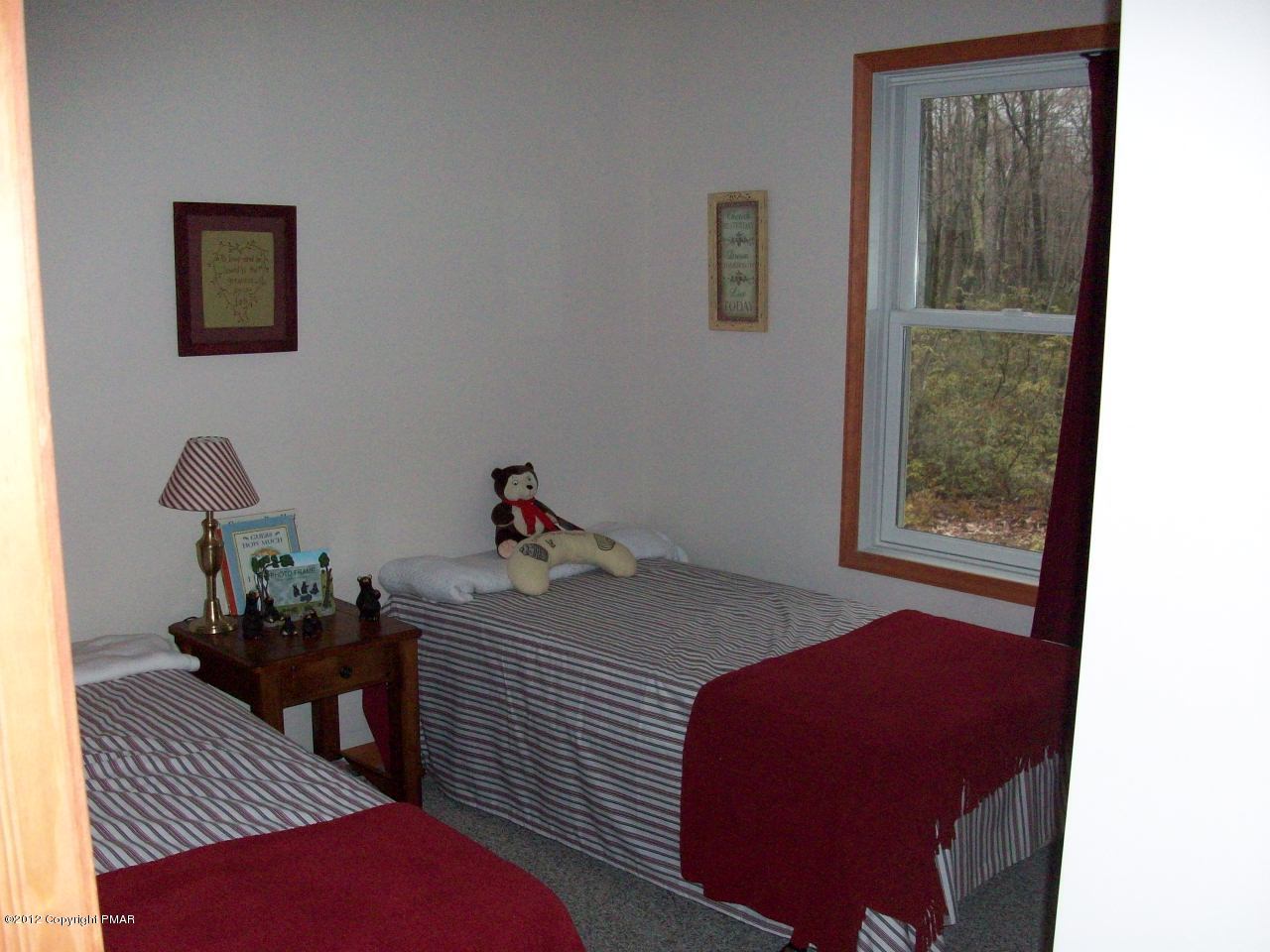47 Algonquin Road Jim Thorpe, PA 18229 - Photo 7 of 12 bed 1