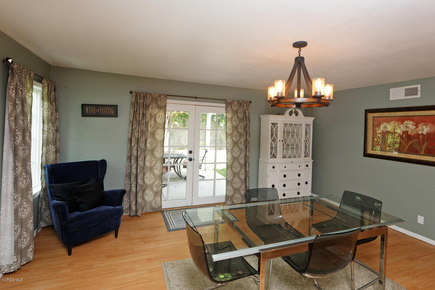 2384 Marvel Avenue Simi Valley, CA 93065 - Photo 11 of 26 2384 Marvel Simi Valley CA-large-021-19-