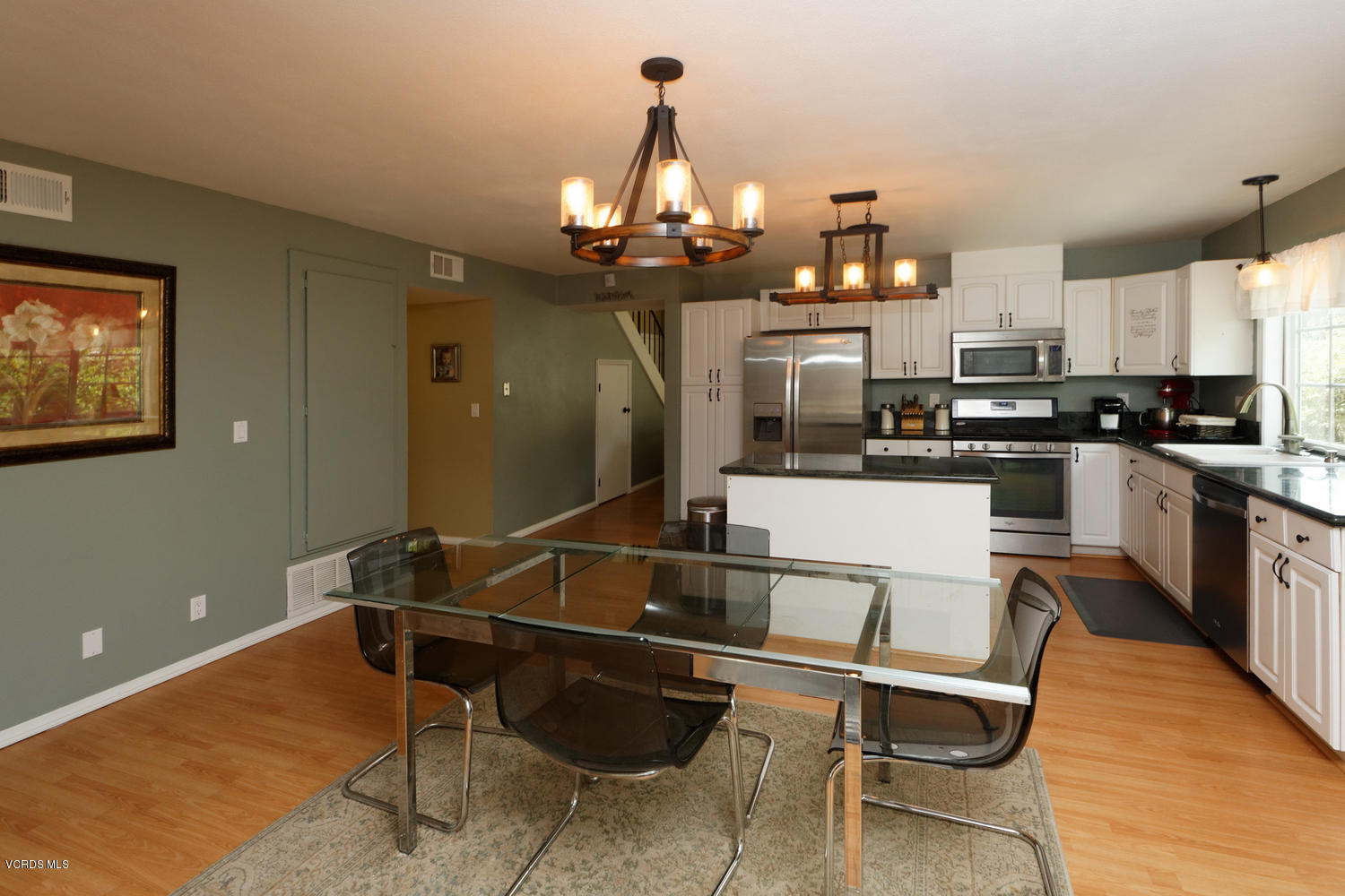 2384 Marvel Avenue Simi Valley, CA 93065 - Photo 12 of 26 2384 Marvel Simi Valley CA-large-022-20-