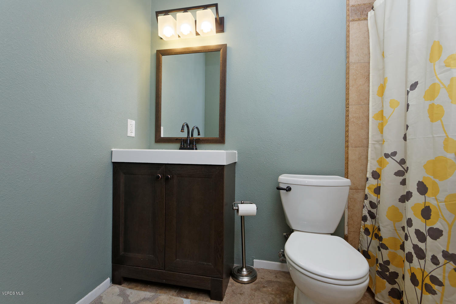 2384 Marvel Avenue Simi Valley, CA 93065 - Photo 15 of 26 2384 Marvel Simi Valley CA-large-024-25-