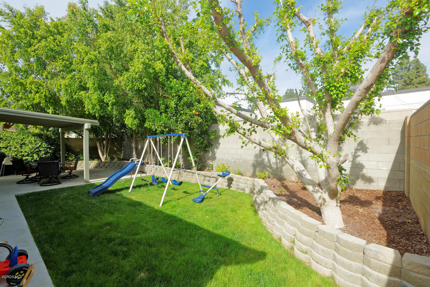 2384 Marvel Avenue Simi Valley, CA 93065 - Photo 25 of 26 2384 Marvel Simi Valley CA-large-031-31-