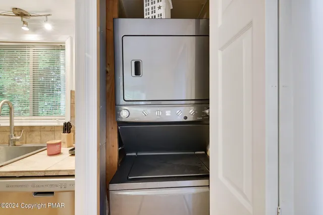 a close view of washer and dryer