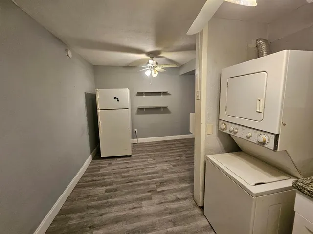 $2,075 | 1600 Northwest 93rd Street, Miami, FL 33147