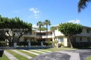$3,350 | 80 Park Drive, Unit 5, Bal Harbour, FL 33154