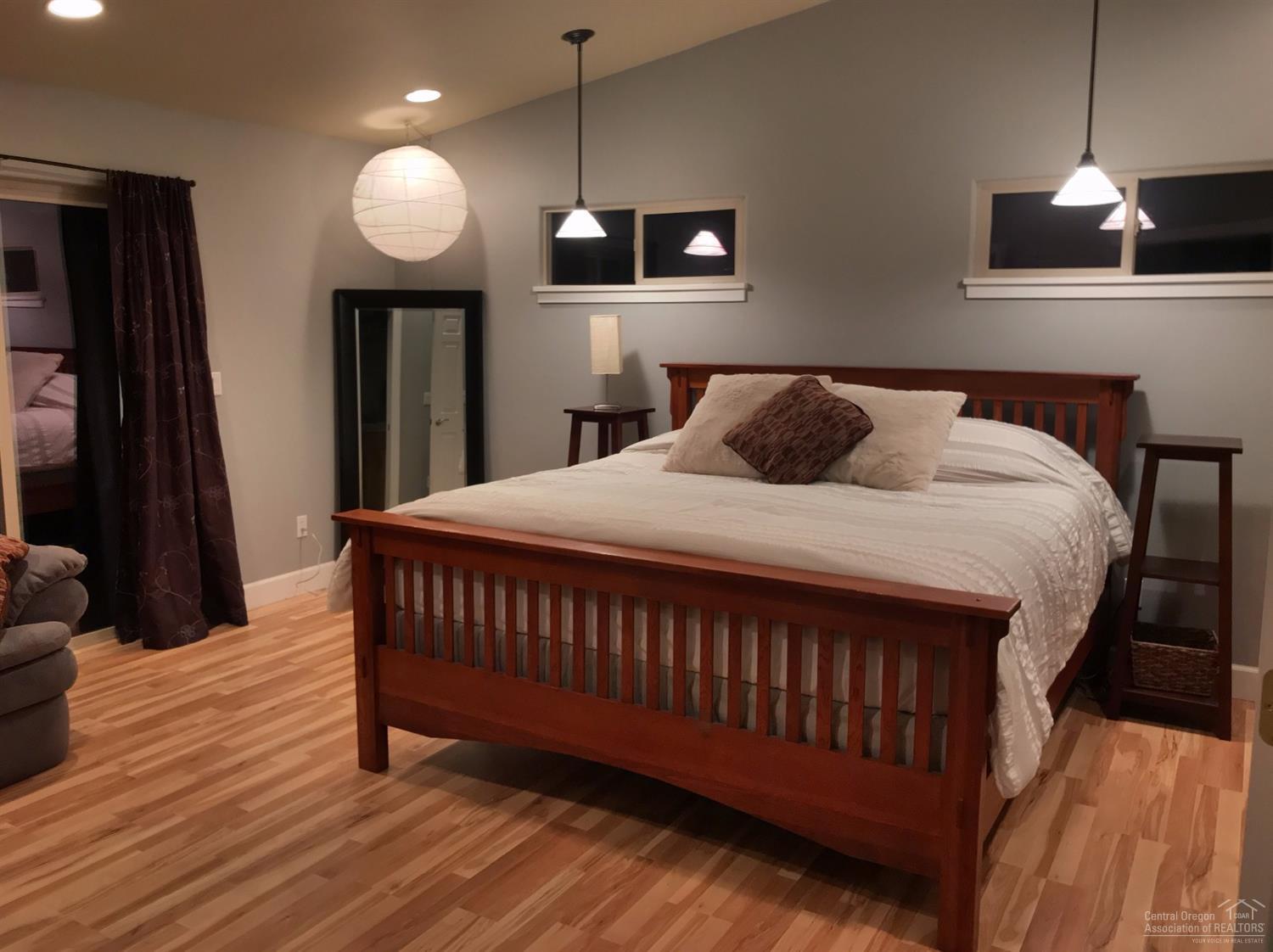 1920 Northwest Awbrey Road Bend, OR 97703 - Photo 12 of 18 Gallery Image 12