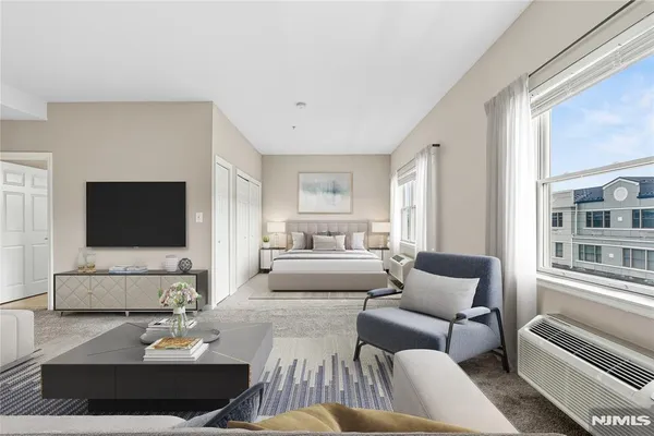 $2,455 | 905 River Road, Unit 328, Edgewater, NJ 07020