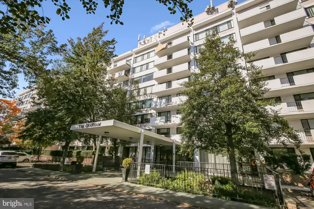 $2,399 | 4501 Arlington Boulevard, Unit 603, Arlington, VA 22203