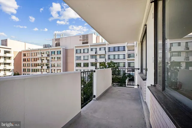 $2,399 | 4501 Arlington Boulevard, Unit 603, Arlington, VA 22203