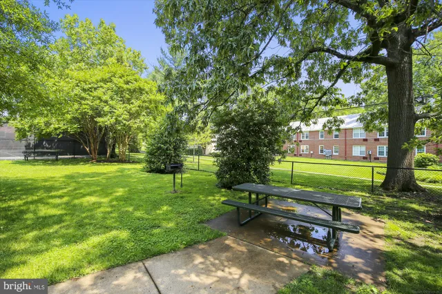 $2,399 | 4501 Arlington Boulevard, Unit 603, Arlington, VA 22203