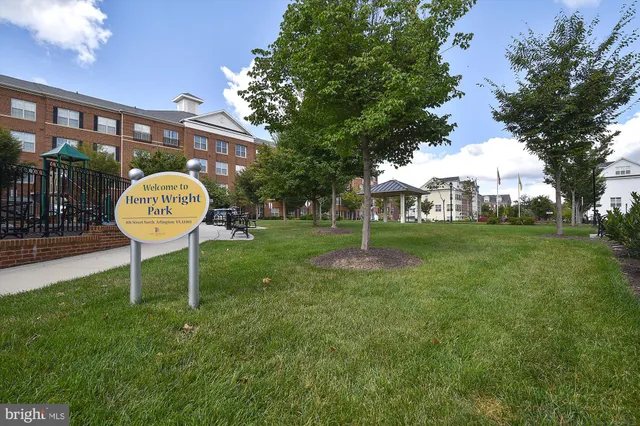 $2,399 | 4501 Arlington Boulevard, Unit 603, Arlington, VA 22203