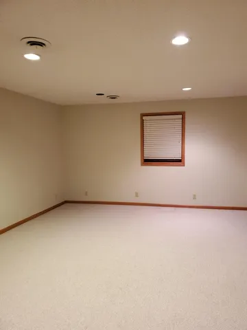 $389,000 | 2446 Pond Avenue East, Maplewood, MN 55119