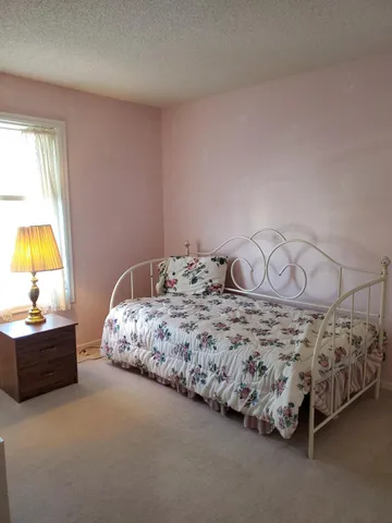 $389,000 | 2446 Pond Avenue East, Maplewood, MN 55119