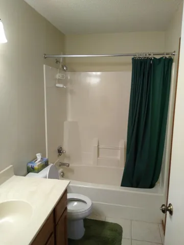 $389,000 | 2446 Pond Avenue East, Maplewood, MN 55119