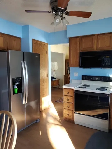 $389,000 | 2446 Pond Avenue East, Maplewood, MN 55119