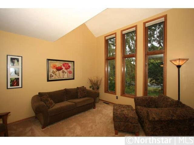 15537 Canyon Ridge Eden Prairie, MN 55347 - Photo 12 of 18 Gallery Image 12