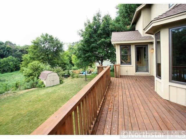 15537 Canyon Ridge Eden Prairie, MN 55347 - Photo 14 of 18 Gallery Image 14