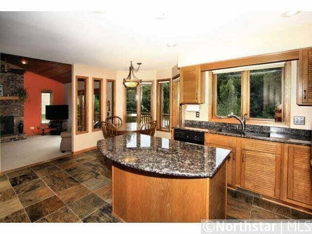 15537 Canyon Ridge Eden Prairie, MN 55347 - Photo 15 of 18 Gallery Image 15