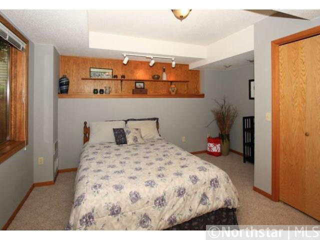 15537 Canyon Ridge Eden Prairie, MN 55347 - Photo 18 of 18 Gallery Image 18