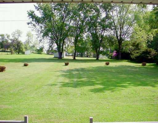 2912 South Bridge Road Claysville, PA 15323 - Photo 2 of 4 Yard/Garden.