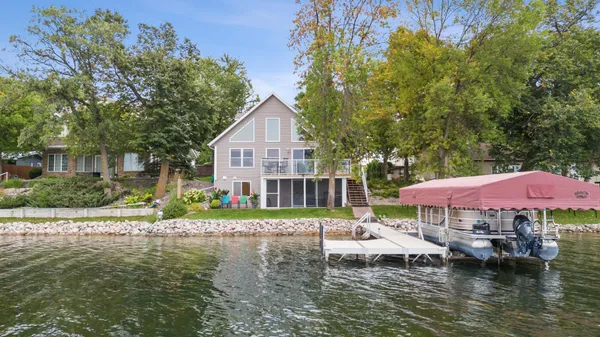 $860,000 | 10320 Sherbrooke Beach Lane, Pelican Rapids, MN 56572