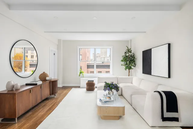 $675,000 | 131 East 93rd Street, Unit 7A | Upper East Side