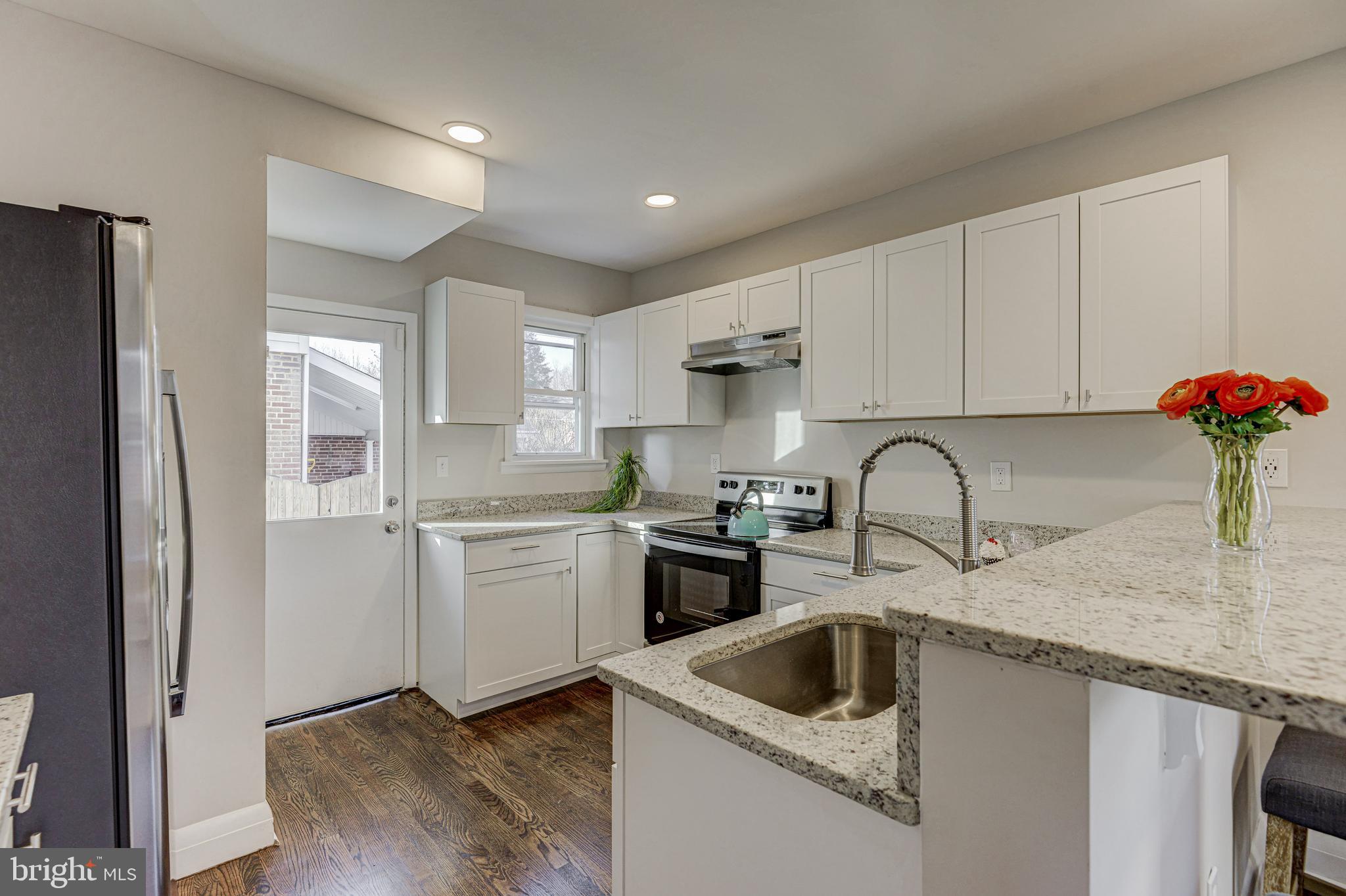 3002 Dunmurry Road Baltimore, MD 21222 - Photo 13 of 38