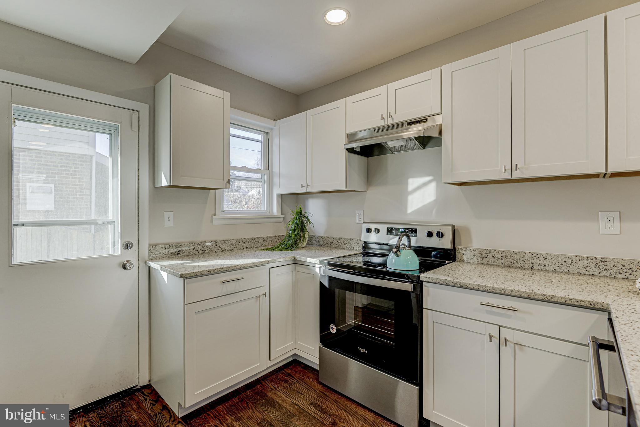 3002 Dunmurry Road Baltimore, MD 21222 - Photo 16 of 38