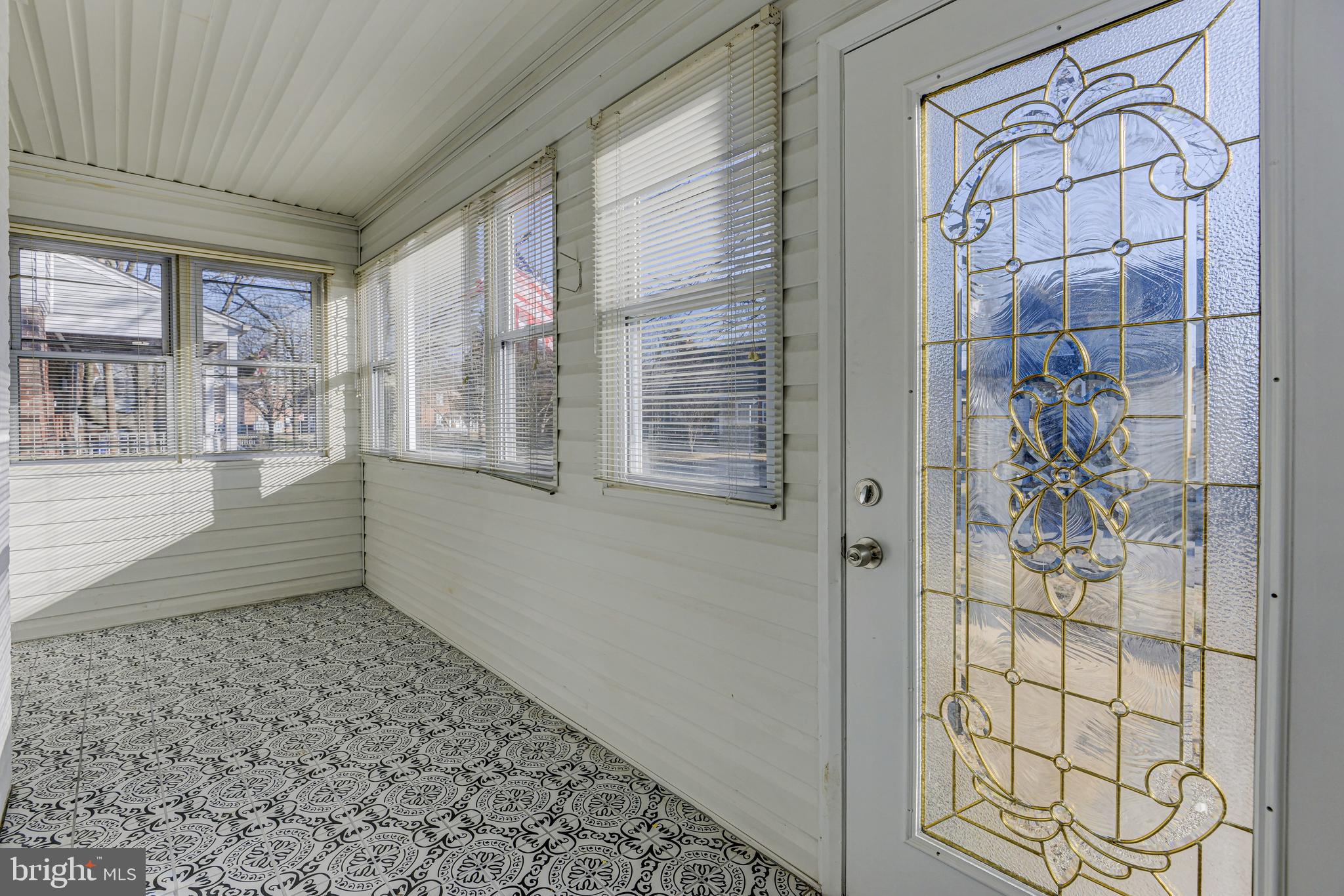 3002 Dunmurry Road Baltimore, MD 21222 - Photo 3 of 38