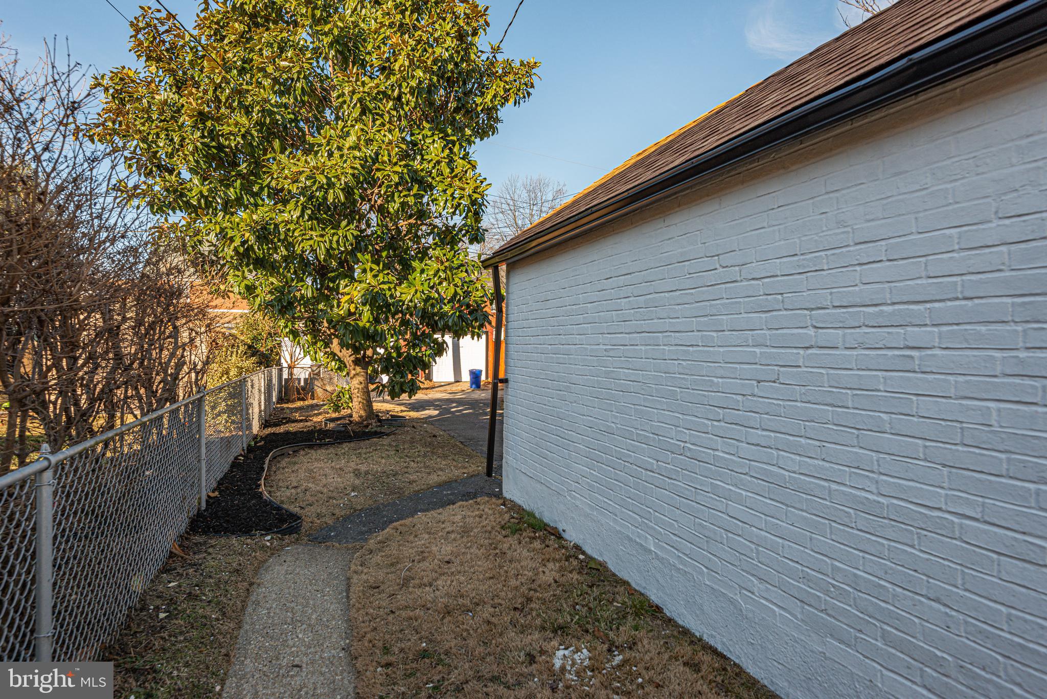 3002 Dunmurry Road Baltimore, MD 21222 - Photo 34 of 38