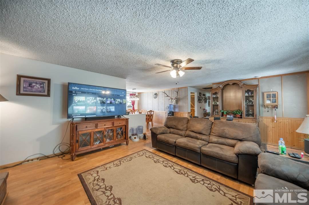11523 Deodar Way Reno, NV 89506 - Photo 11 of 35 Photo 11