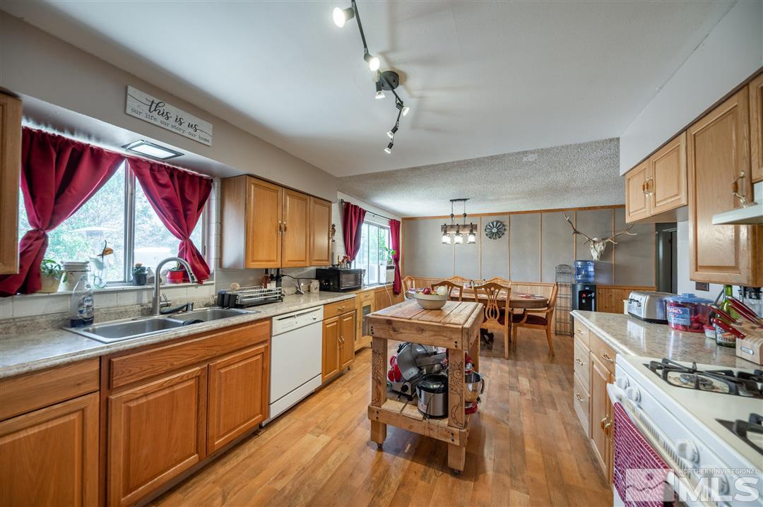11523 Deodar Way Reno, NV 89506 - Photo 13 of 35 Photo 13