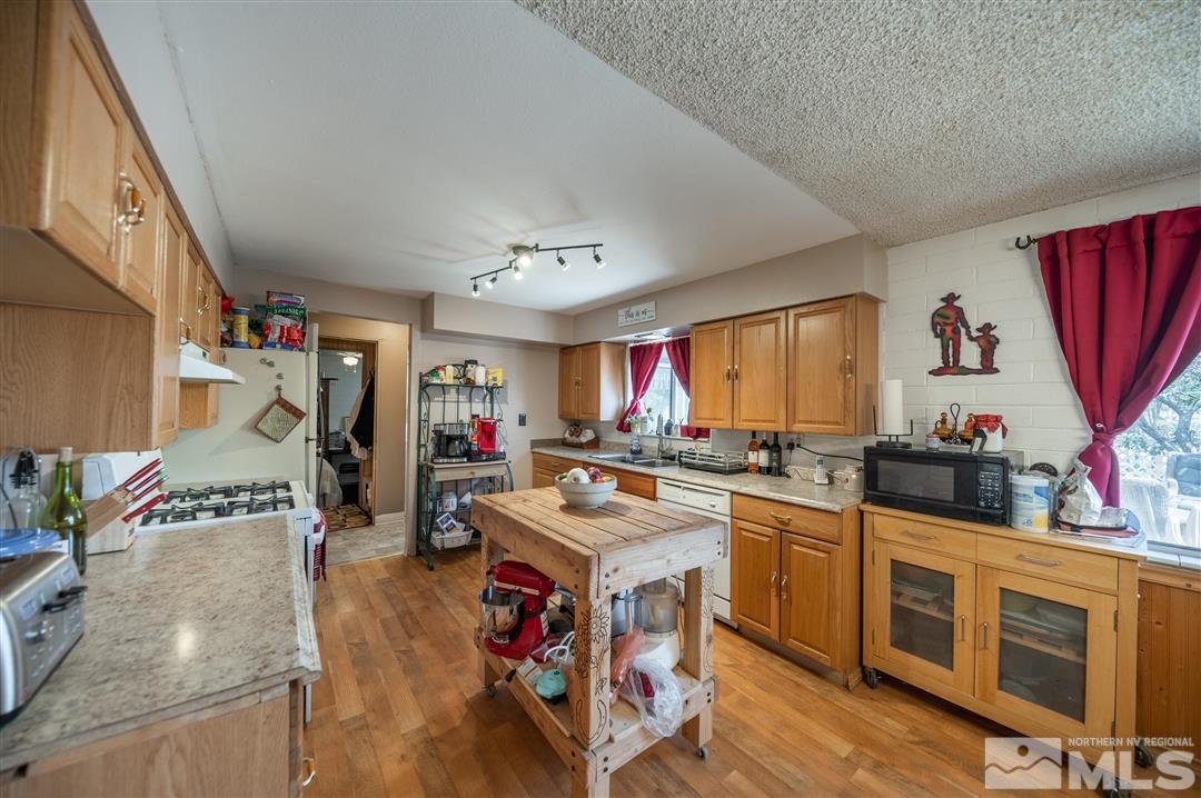 11523 Deodar Way Reno, NV 89506 - Photo 14 of 35 Photo 14