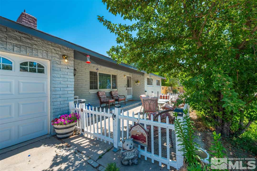 11523 Deodar Way Reno, NV 89506 - Photo 6 of 35 Photo 6