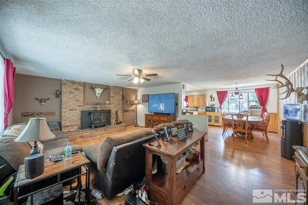 11523 Deodar Way Reno, NV 89506 - Photo 10 of 35 Photo 10