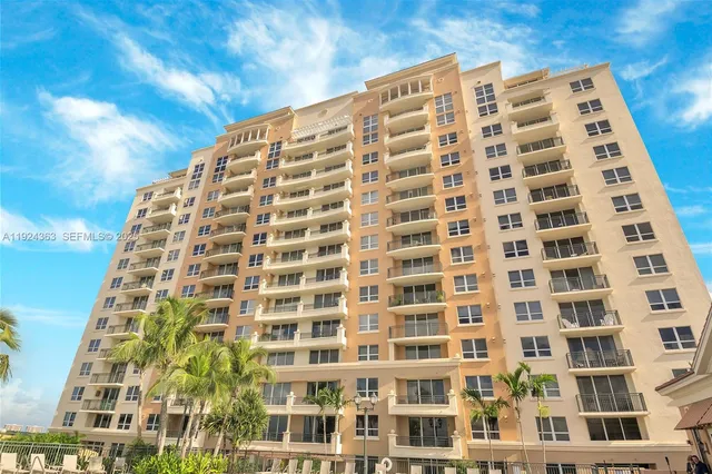 $375,000 | 3232 Southwest 22nd Street, Unit 905, Miami, FL 33145