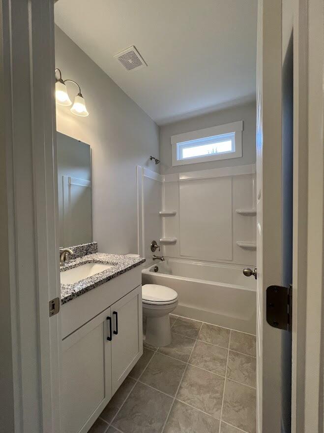 302 Mizell Road Dorchester, SC 29437 - Photo 9 of 16 302 Mizell Road hall bath