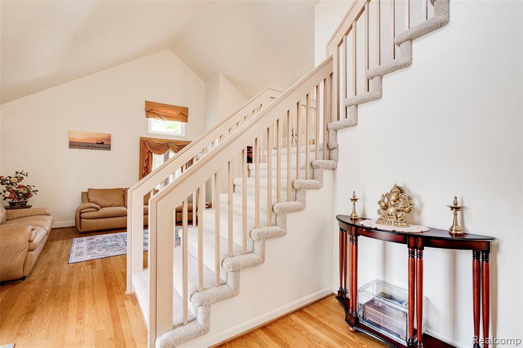 39719 Squire Road Novi, MI 48375 - Photo 6 of 51
