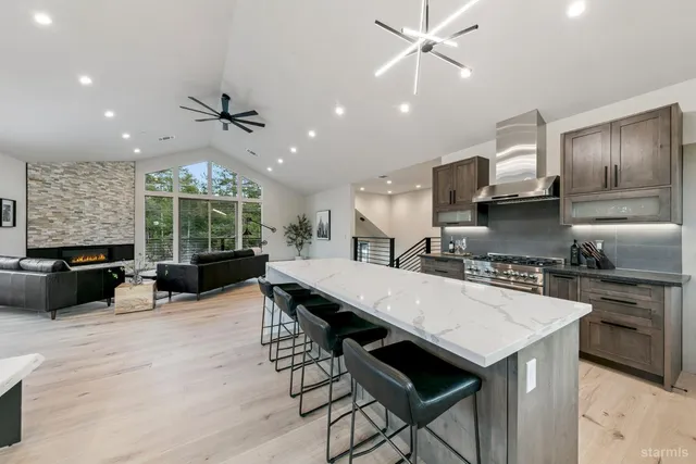 $1,548,000 | 1910 Bakersfield Street, South Lake Tahoe, CA 96150