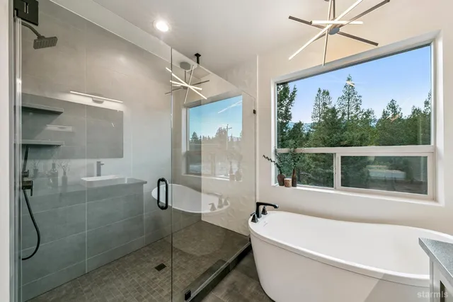 $1,548,000 | 1910 Bakersfield Street, South Lake Tahoe, CA 96150