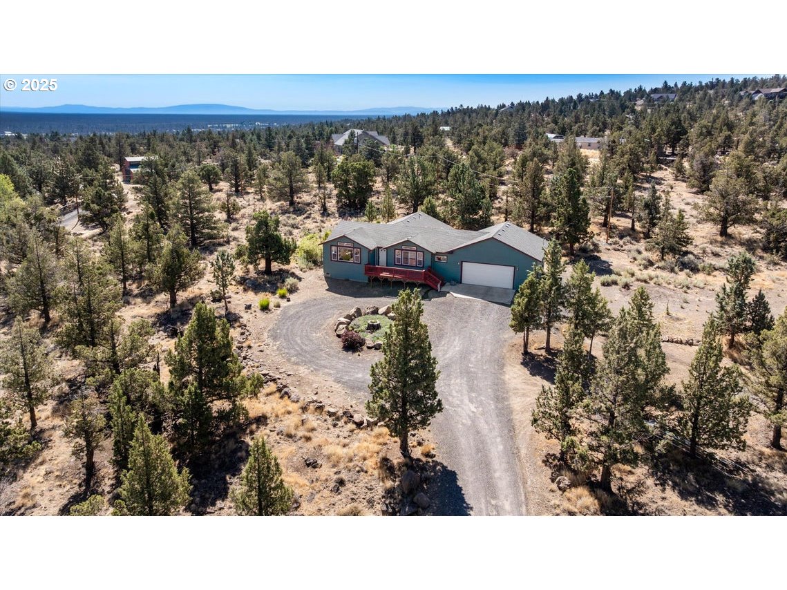 21085 Arid Avenue Bend, OR 97703 - Photo 36 of 45 a view of a city
