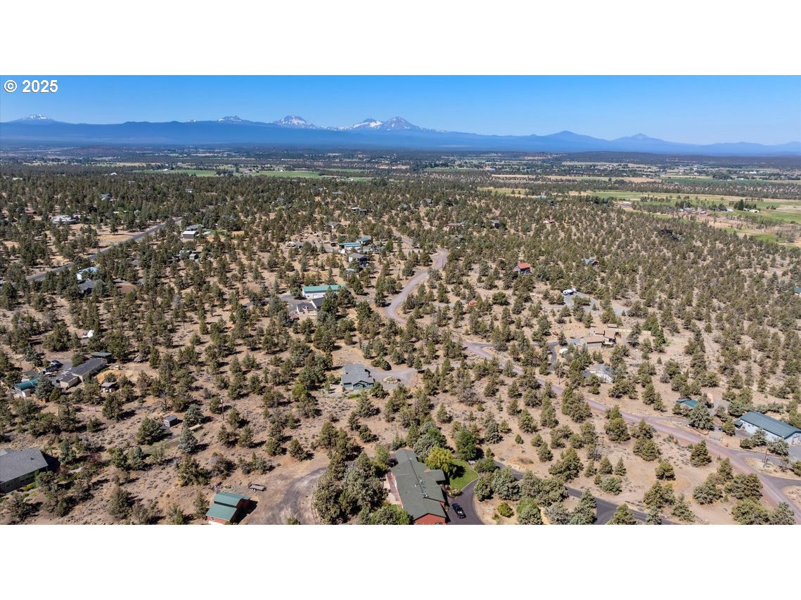 21085 Arid Avenue Bend, OR 97703 - Photo 44 of 45 a view of city and green space